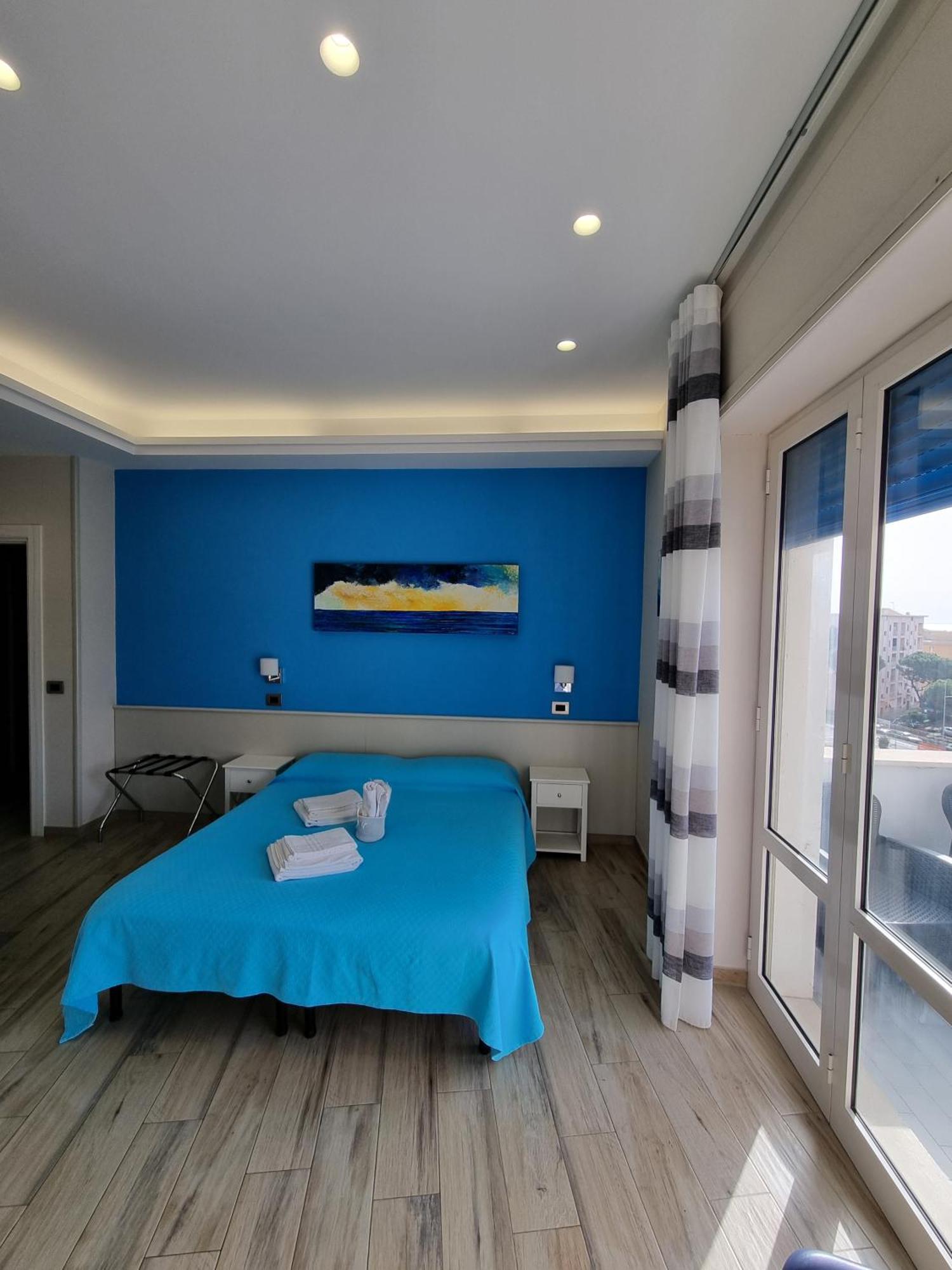 Oltre Il Mare Guest House Gaeta Exterior foto
